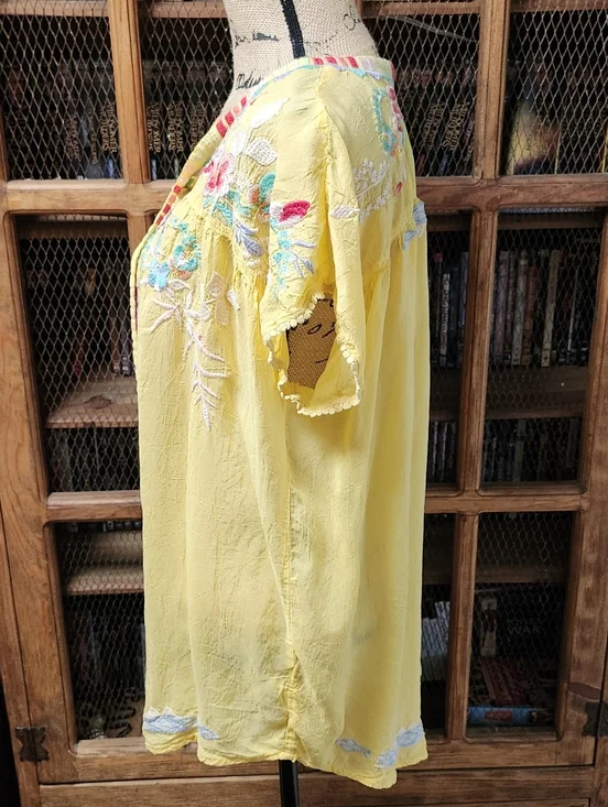 Johhny Was NWOT Embroidered Yellow Tie-Neck Top Sz XL - Picture 4 of 9